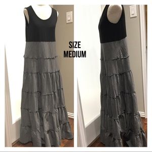 Sleeveless Maxi Dress Size Medium